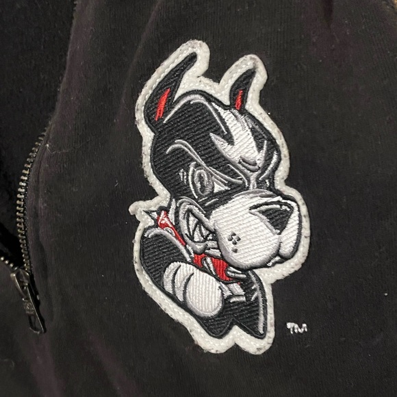 Terriers 1/4 Zip Sweatshirt - Picture 2 of 3